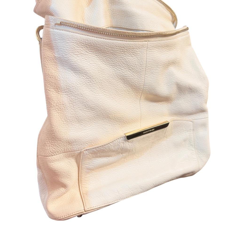 Marc Fisher Hobo Bag Womens Cream Pebbled Leather Gold Chain Shoulder Minimalist